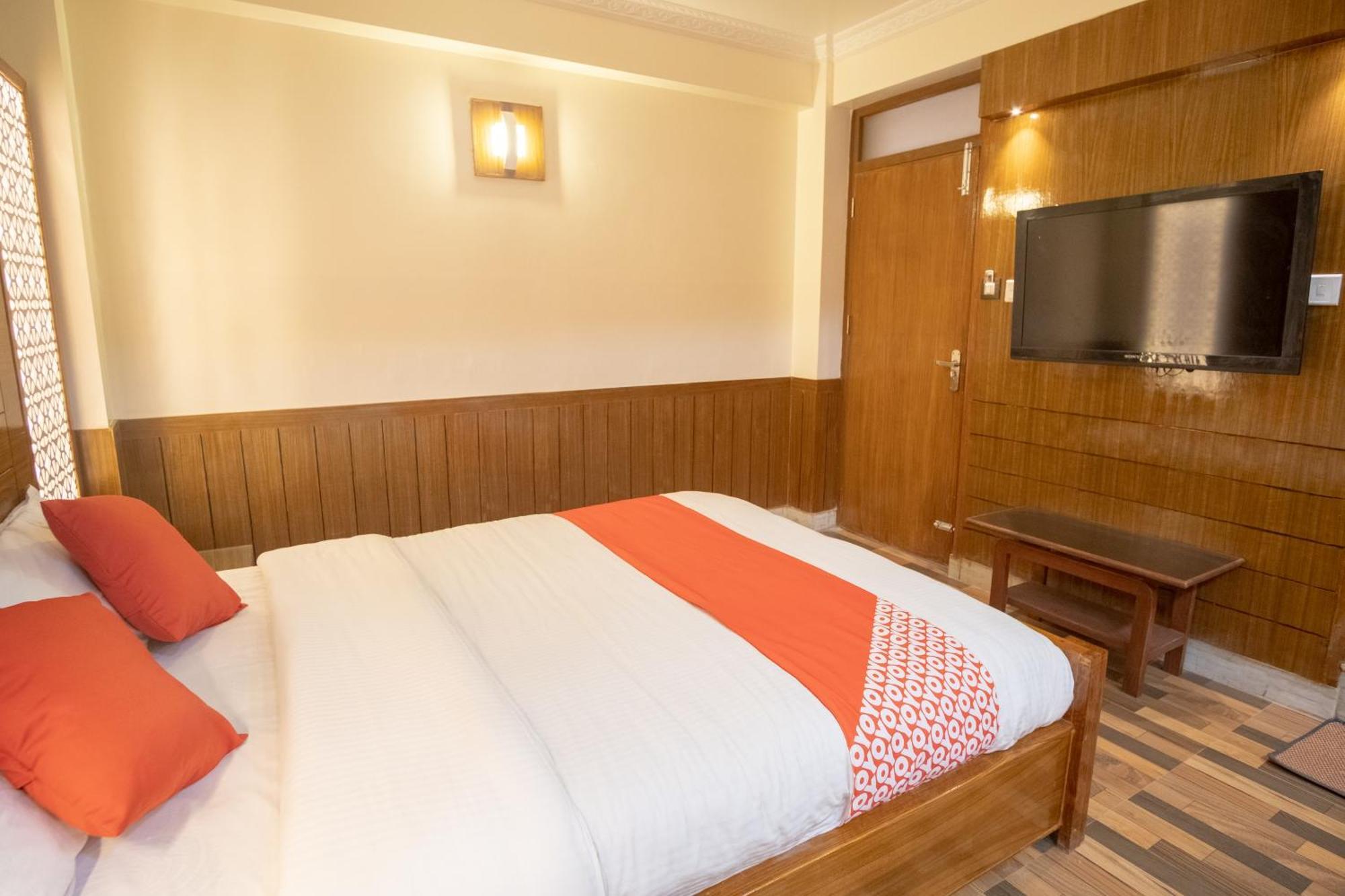 Oyo 304 Hotel Manama Balaju Εξωτερικό φωτογραφία