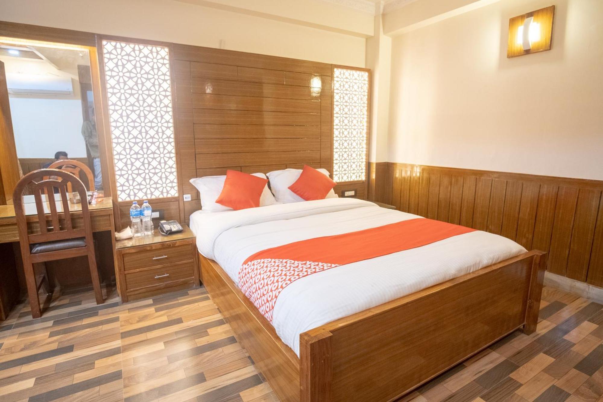 Oyo 304 Hotel Manama Balaju Εξωτερικό φωτογραφία