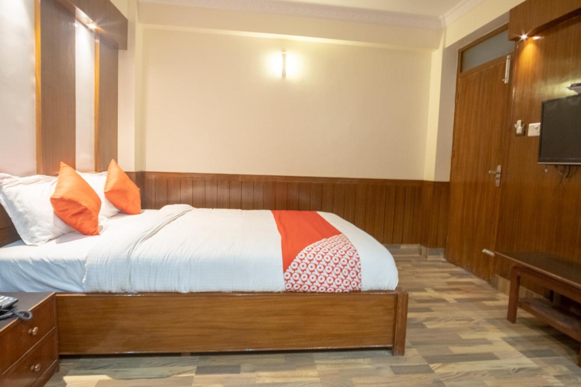 Oyo 304 Hotel Manama Balaju Εξωτερικό φωτογραφία